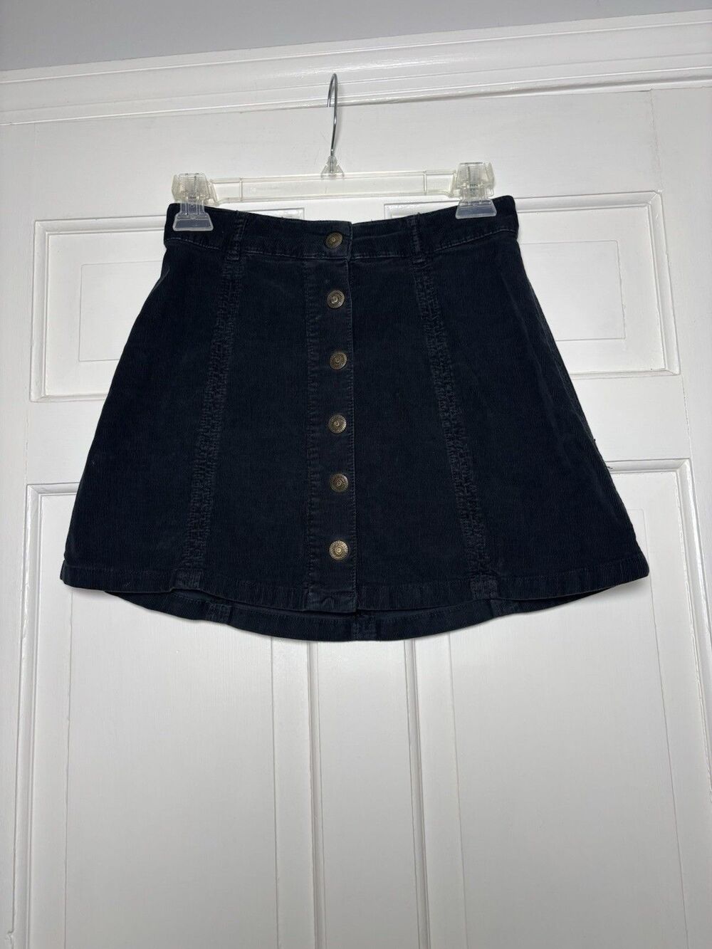 American Eagle Black Snap Front Corduroy Mini Skirt Women 0 Retro Boho Goth 2015